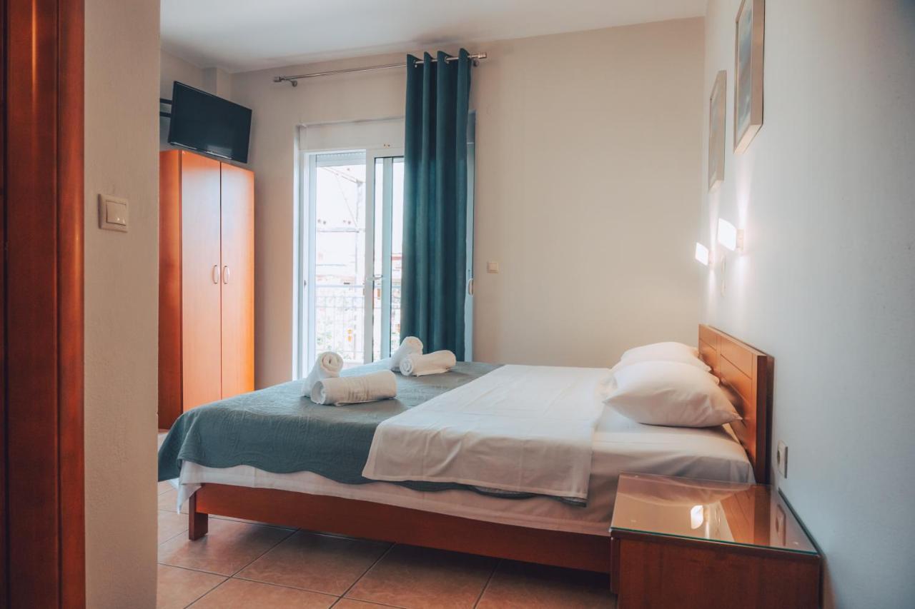 Dionysos Rooms Olympiakí Aktí 외부 사진